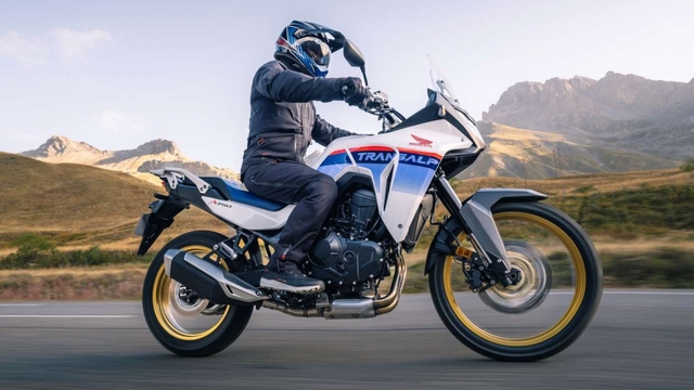 Honda XL750 Transalp 2023 chuẩn bị được giới thiệu