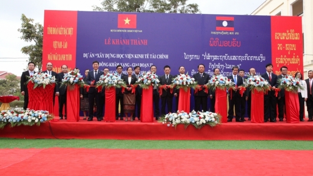 Khánh thành giai đoạn 3 Học viện Kinh tế-Tài chính Đông Khăm Xạng, Lào