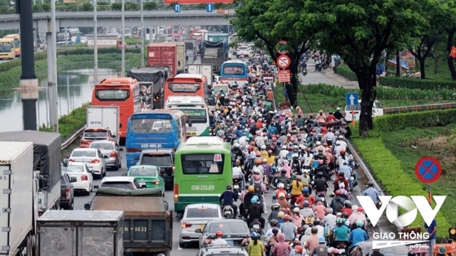 Giải bài toán ùn tắc dịp lễ Tết