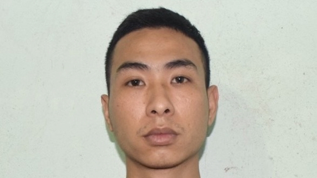 Thuê 3 xe ô tô rồi mang đi cầm cố