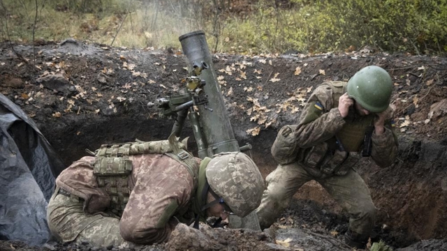 Ukraine nói Nga phá hủy tuyến đường tiếp tế chính tới Bakhmut