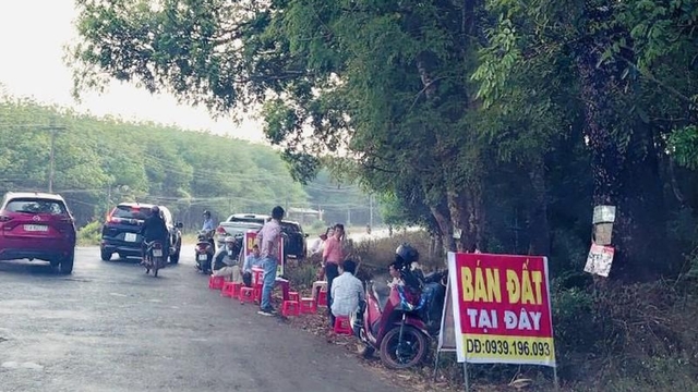 Mập mờ thông tin quy hoạch đất đai, người dân có nguy cơ mất trắng