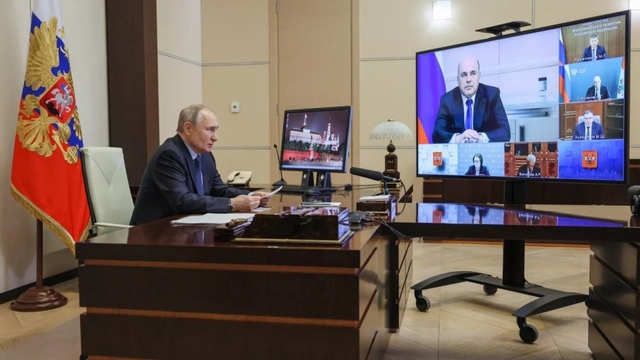 Tổng thống Putin: Nền kinh tế Nga đang tăng trưởng
