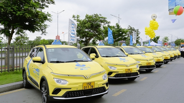 Én Vàng mua và thuê 150 xe ô tô điện VinFast, ra mắt dịch vụ taxi điện tại Hải Phòng
