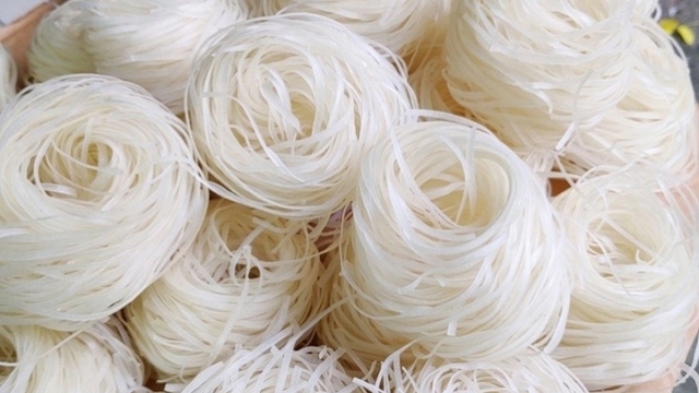 EC monitors residues of 2-chloroethanol in dried noodles imported from Vietnam