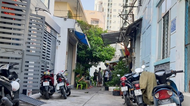 Cháy nhà lúc rạng sáng, 2 vợ chồng ở TP.HCM thương vong