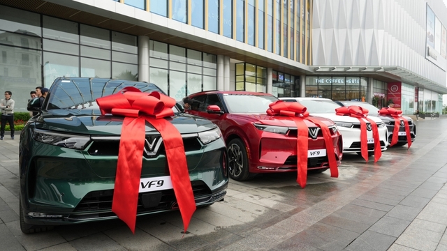 VinFast bàn giao gần 4.000 ô tô điện trong tháng 4/2023