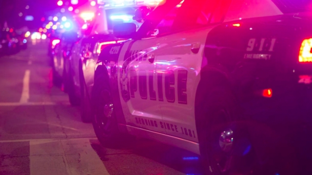 Bắt giữ nghi phạm đâm ô tô vào người đi bộ ở Texas làm 7 người chết