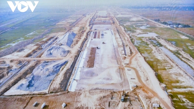 Lừa người nhà bị can trong vụ án sân bay, một kiểm sát viên bị khởi tố