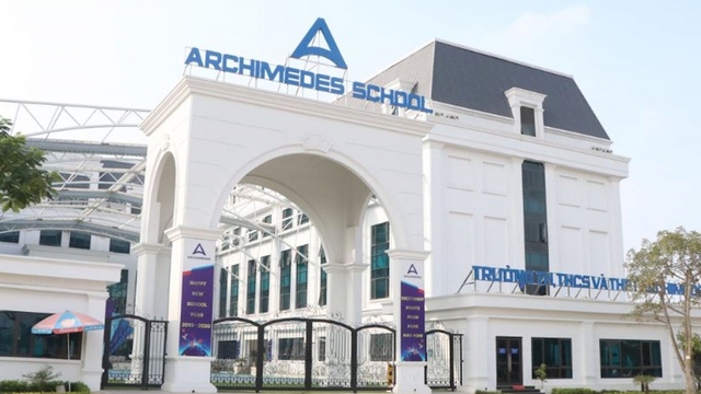 Học sinh lớp 1 trường Archimedes ở Hà Nội bị bỏ quên trên xe ô tô
