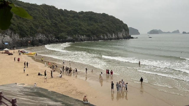 A tour of Cat Ba island
