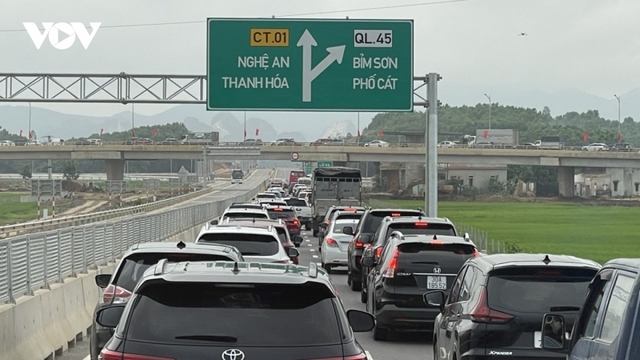 Thủ tướng chỉ đạo rà soát kết nối các tuyến cao tốc, phát huy hiệu quả đầu tư
