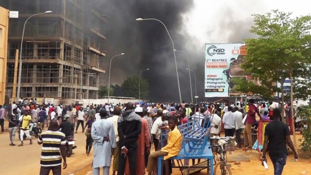 Niger lại đóng cửa không phận, đề phòng ECOWAS