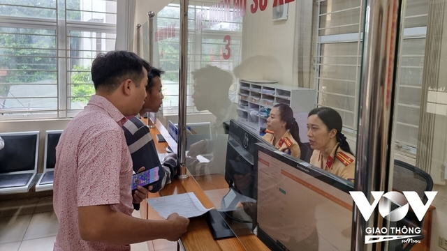 Cấp biển số xe theo mã định danh: Nhiều người còn mơ hồ