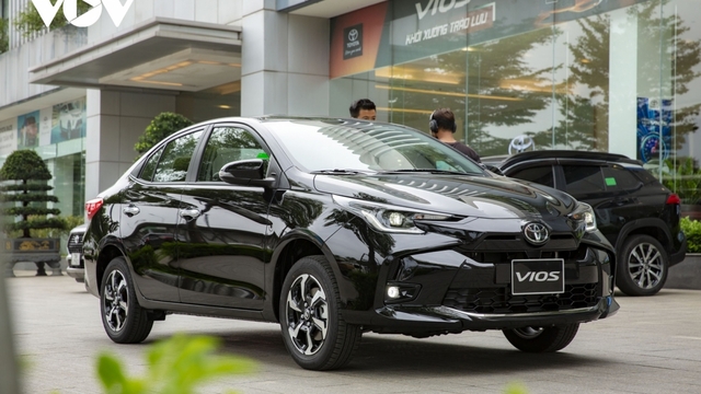Bảng giá ô tô Toyota tháng 9: Vios ưu đãi "hết mức"