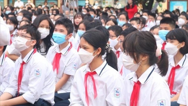 “Tự nguyện” hay buộc phải “tự nguyện” đăng ký học