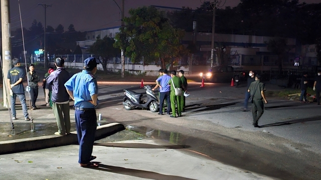 Nóng 24h: Điều tra vụ người đàn ông "sùi bọt mép" tử vong bất thường trên đường