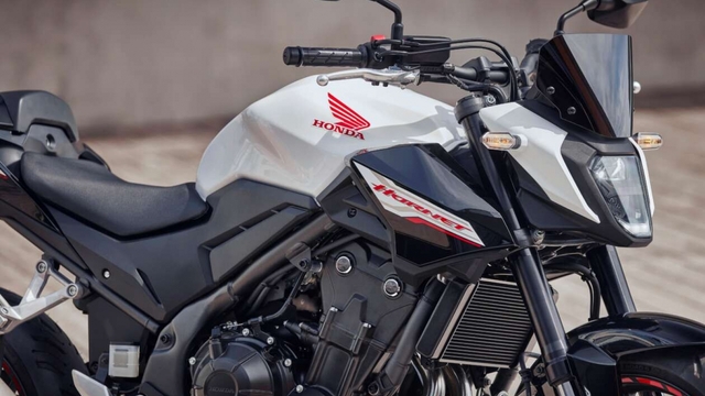 Khám phá Honda CB500 Hornet 2024 giá gần 180 triệu đồng