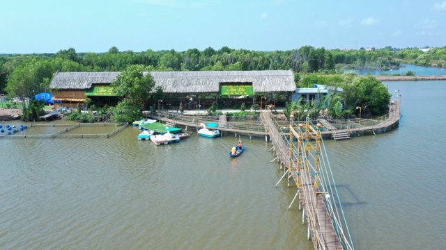 Bến Tre phục hồi và phát triển mạnh ngành du lịch ven biển Bình Đại