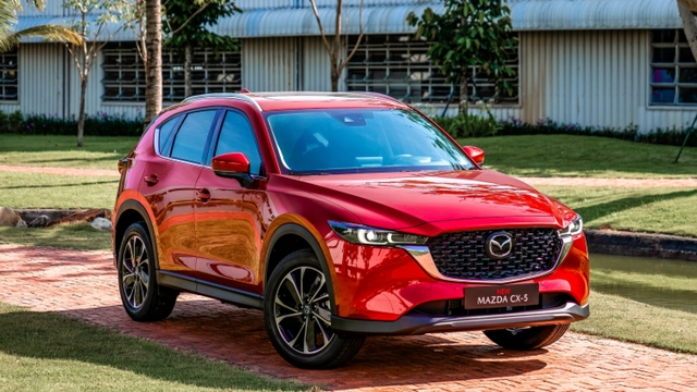Mazda CX-5 lại vượt lên trong cuộc chiến về giá giữa các xe crossover cỡ C