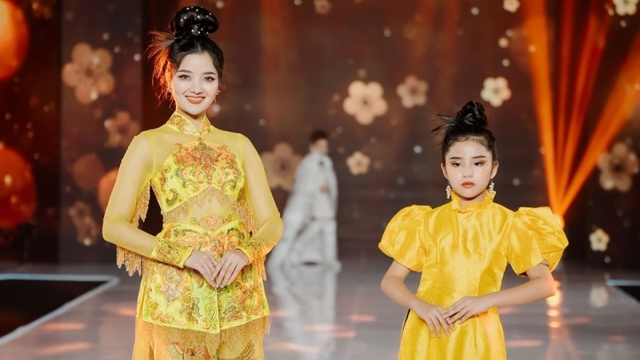 Local designer promotes Ao Dai at Bangkok Kid International Fashion Week