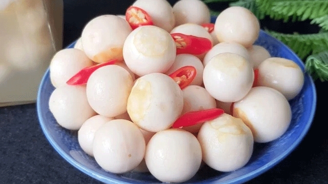 Cách muối cà pháo giòn ngon và trắng tinh