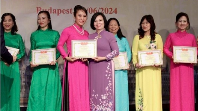 Vietnamese women’s union in Hungary praised for contributions to community