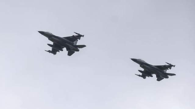 Toàn cảnh quốc tế sáng 11/2: F-16 Ukraine bắn xối xả vào UAV Geran-2 của Nga