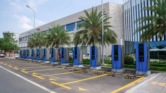 V-GREEN launches EV charging station franchises in Vietnam