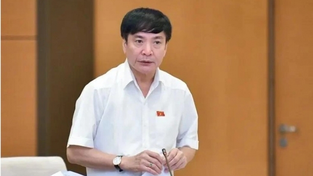 Bui Van Cuong relieved from NA General Secretary position