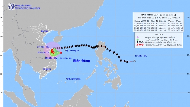 Tâm bão số 6 trên vùng ven biển Thừa Thiên Huế - Đà Nẵng, giật cấp 12