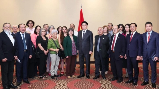 State President receives Chile-Vietnam Cultural Institute delegation