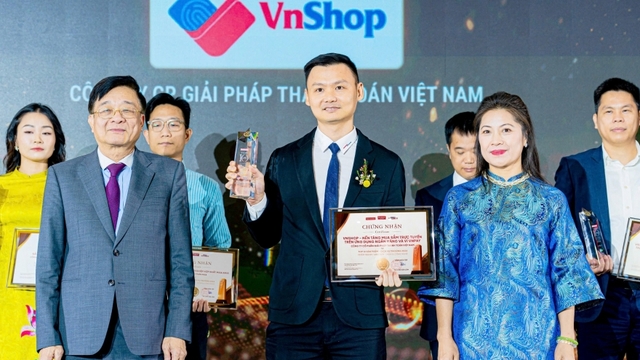 VnShop lọt Top dịch vụ Tin Dùng 2024: Mua sắm trực tuyến chính hãng trên app ngân hàng