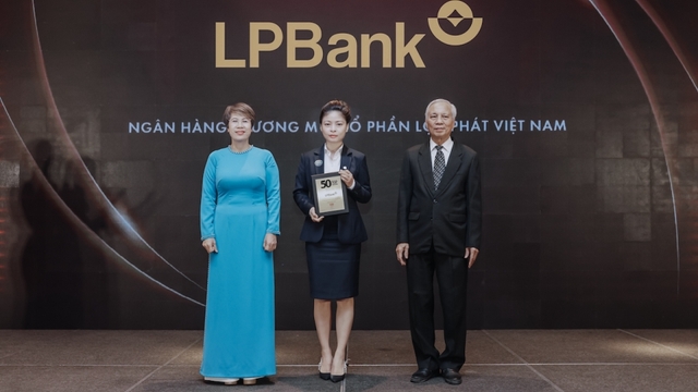 LPBank lọt Top 50 doanh nghiệp kinh doanh hiệu quả và nhà tuyển dụng yêu thích