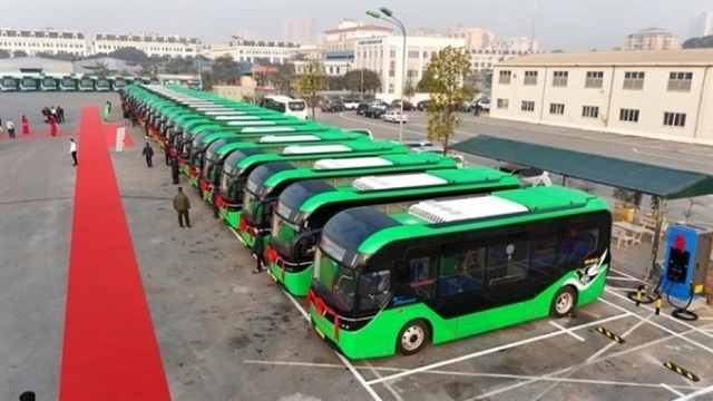 VinFast launches new e-bus model