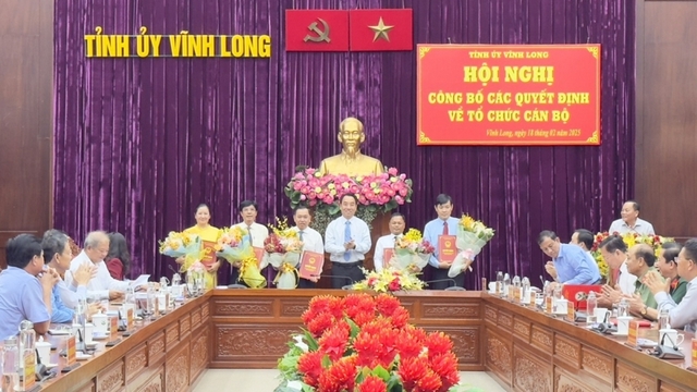 Vĩnh Long công bố Ban lãnh đạo các sở mới sau khi sáp nhập