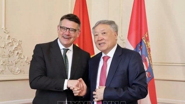 Germany ready to support Vietnam in building int’l finance centre