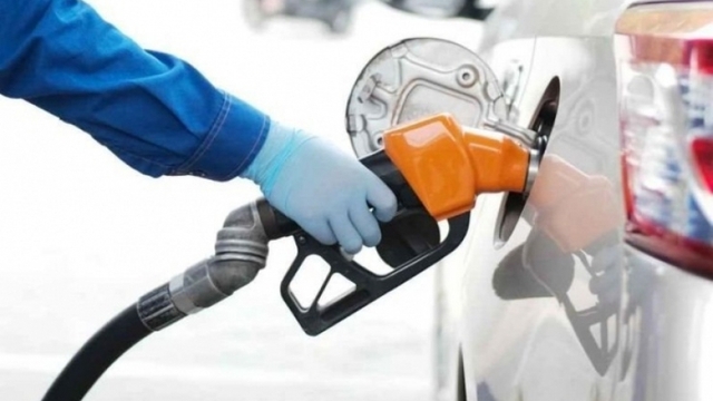 Petrol prices up again to exceed VND20,000 per litre in latest adjustment