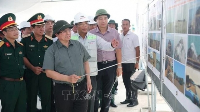 Can Tho-Ca Mau expressway project must be completed by December 19: PM