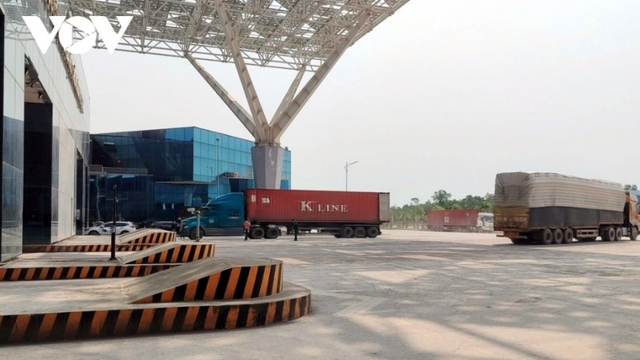 Import-export turnover through Mong Cai International Border Gate surges 45% in Q1