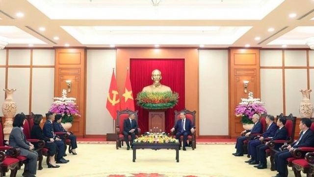 Vietnam treasures strategic partnership with Philippines