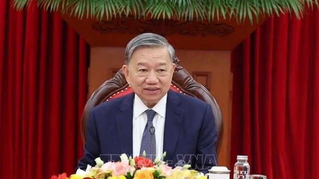 Party chief holds phone talks with European Council President