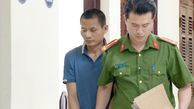 Tên cướp ngân hàng ở Hà Nội khai uống hết một can bia trước khi hành động