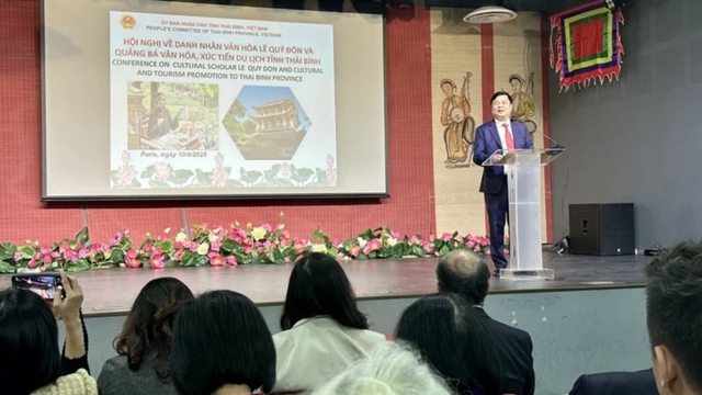Thai Binh introduces scholar Le Quy Don, local culture in France