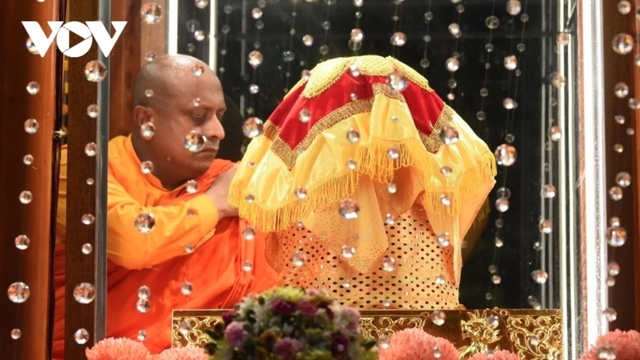 India extends display of Lord Buddha’s Sarira in Vietnam