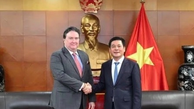 Vietnam, US step up negotiations on economic, trade issues