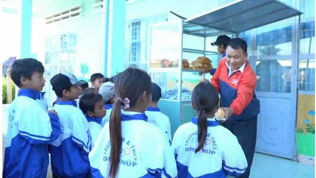 Dạy 2 buổi/ngày, miễn học phí - Quyết sách đột phá vì một nền giáo dục công bằng