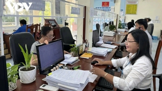 32 biên chế dự kiến của chính quyền cấp xã được bố trí như thế nào?
