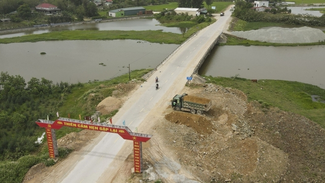 Bộ Xây dựng yêu cầu Hà Tĩnh loại nhà thầu thi công QL8C không đảm bảo