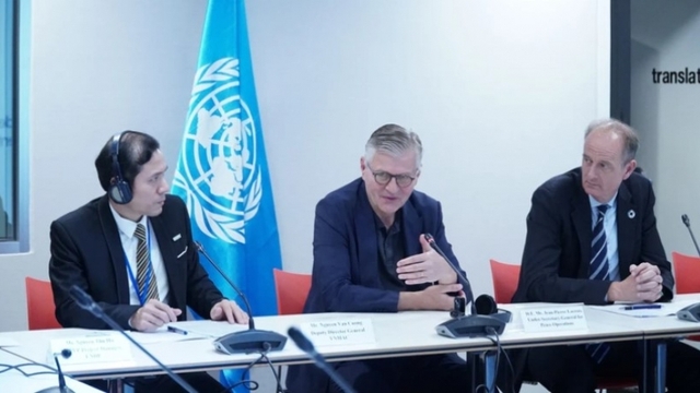 UN official commends Vietnam’s UXO clearance efforts, peacekeeping contributions